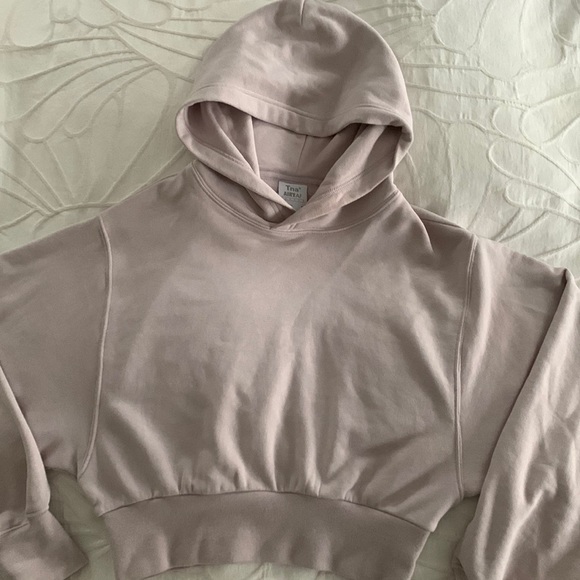 TNA Tops - TNA AIRY AF CROPPED HOODIE
